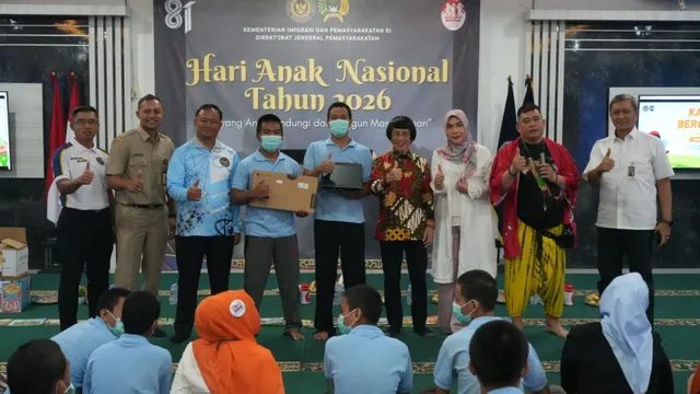 Penyerahan bantuan Chromebook untuk LPKA dalam rangka Hari Anak Nasional